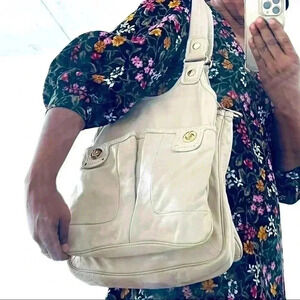 MARC  JACOBS CREAM OFF WHITE PEBBLE LEATHER SHOULDER GOLD HARDWARE BAG